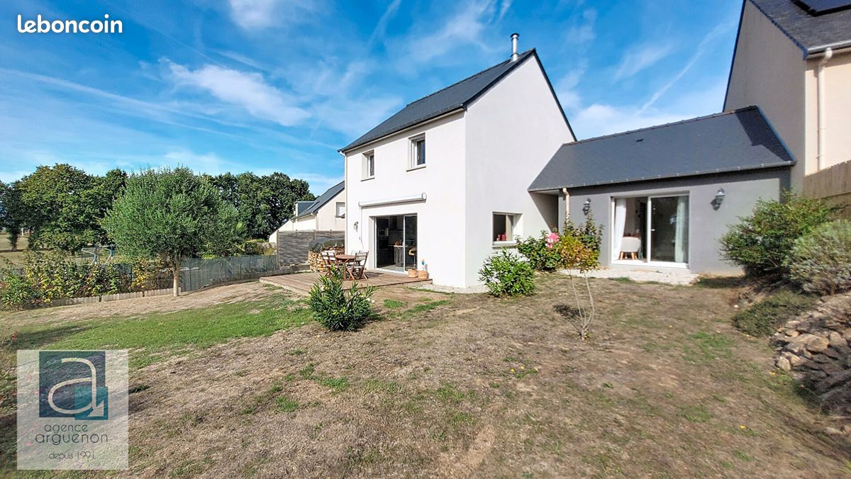 Maison 5 pièces 103 m² · à Lanvallay · 103 m² · 327 600 €