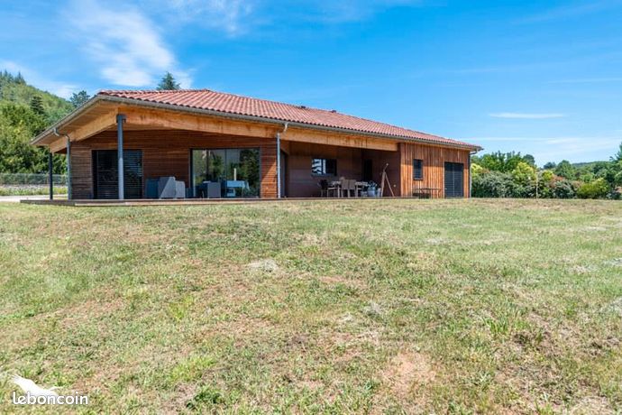 Maison 5 pièces 160 m²