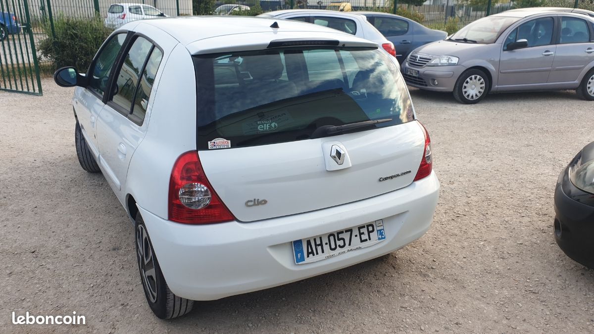 RENAULT CLIO CAMPUS 1.2 il 75 ch AUTHENTIQUE (image 3)