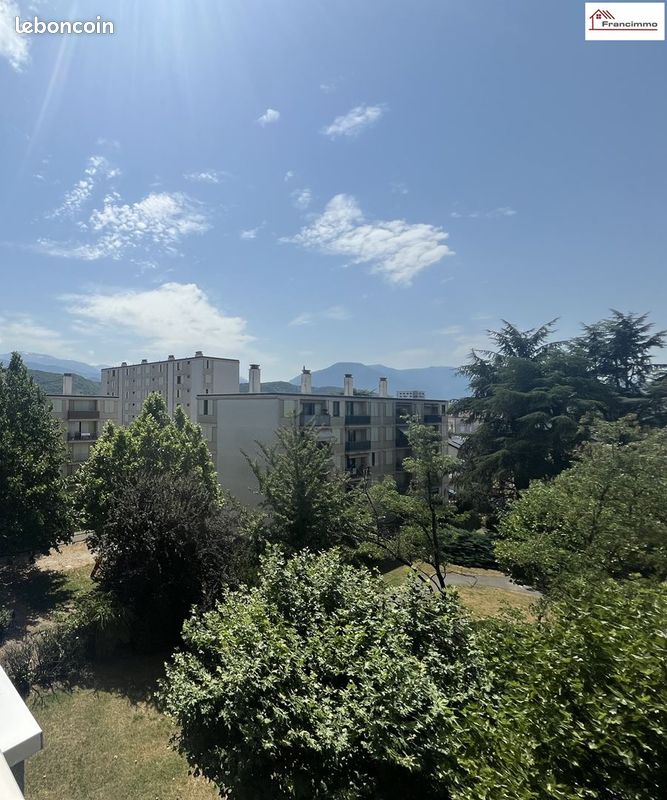 Appartement 4 pièces 92 m² · à Échirolles · 92 m² · 120 000 €