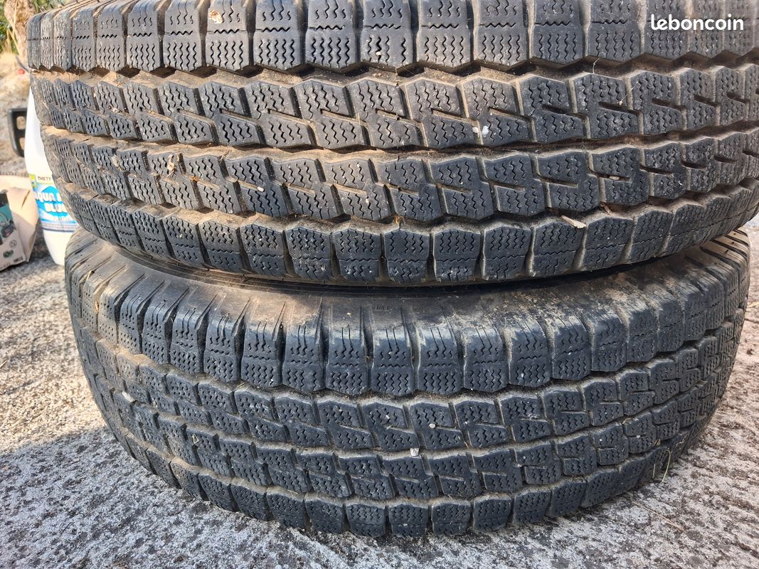 Vds 2 pneus neufs Firestone 185R14C (image 2)