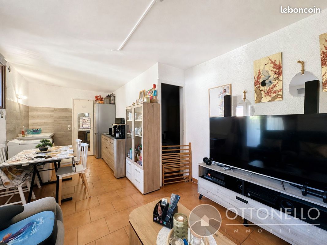 Appartement 2 pièces 33 m² · à Roquebrune-sur-Argens · 33 m² · 133 000 €
