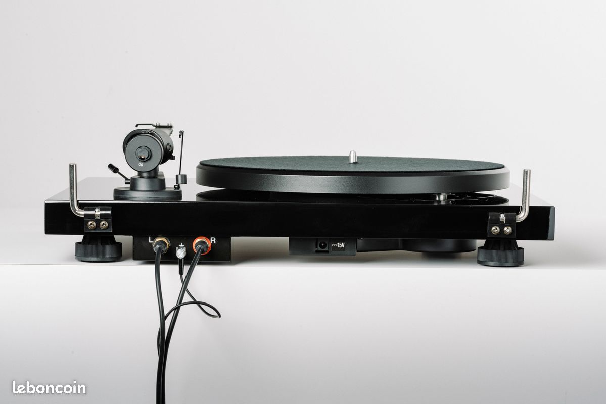 PRO-JECT Debut III REFERENCE - platine vinyle audiophile (image 3)