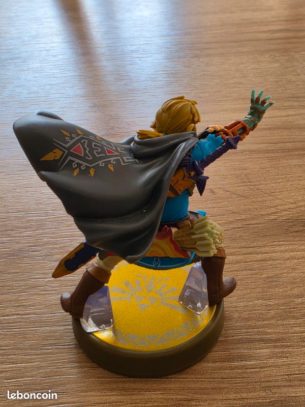 Amiibo Link - Zelda Tears Of The Kingdom. Réinitialisé et nettoyé pour la vente 100% fonctionnel.
Envoi rapide et soigné (image 3)