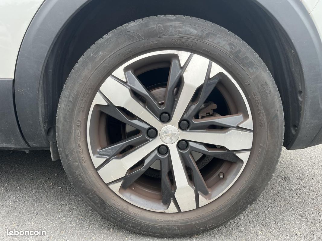PEUGEOT 5008 1.6 PureTech 180ch S&S GT Line EAT8 - Suivi Peugeot/Sièges cuir électriques/T.O (image 29)