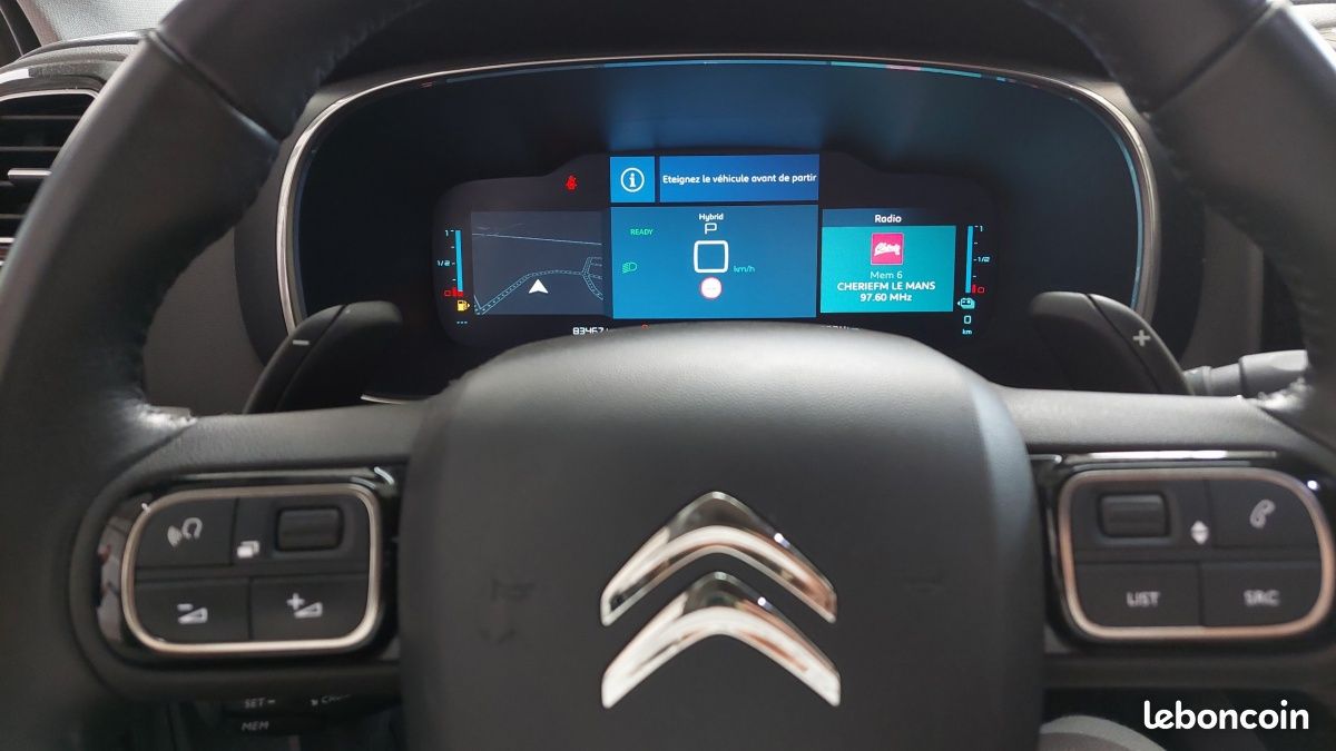 Citroën C5 Aircross Hybrid 225 ë-EAT8 Business (image 21)
