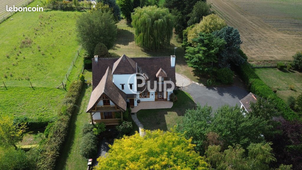 Maison 8 pièces 198 m² · à Givenchy-en-Gohelle · 198 m² · 445 900 €