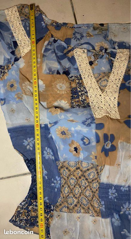 Haut à motifs bleus et beiges »Naf-Naf »manches courtes (image 4)