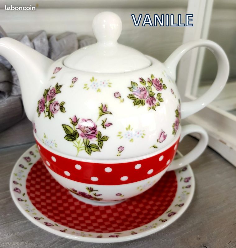 Ensemble tasses soucoupes et théière fleurs roses et pois rouge et blanc La Vida V60 (image 7)