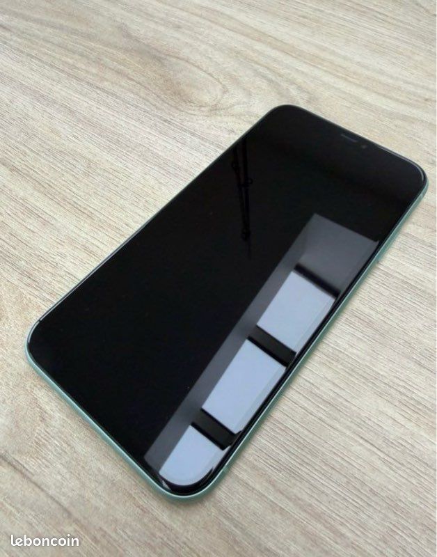 IPhone 11 (image 3)