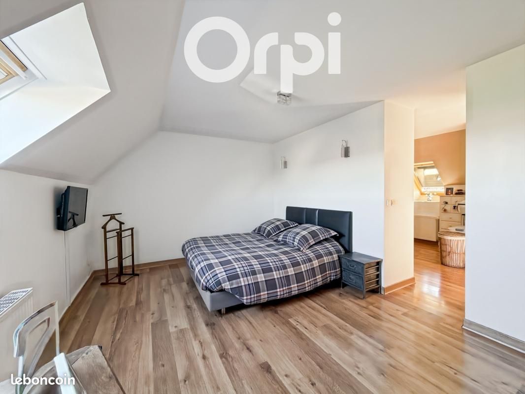 Maison 7 pièces 204 m² (image 18)
