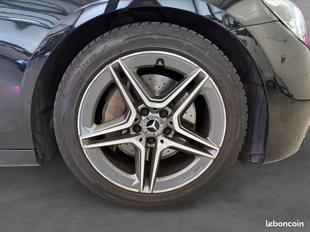 Mercedes Classe E 220D 194 AMG LINE - Toit Ouvrant - Caméra - CarPlay - Sièges Chauffants (image 18)