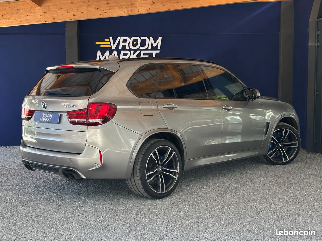 BMW X5 M F85 Pack COMPETITION 4.4 V8 575 cv - Première Main - Malus Payé - Immat France - B&O - Toit Ouvrant - Caméra de Recul - Attelage - Affichage Tête Haute (image 2)