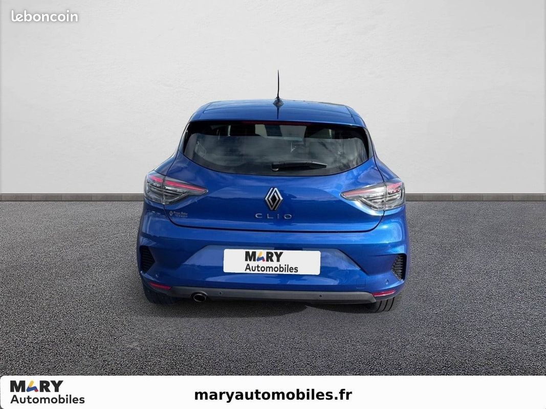 RENAULT Clio Blue dCi 100 Evolution (image 5)