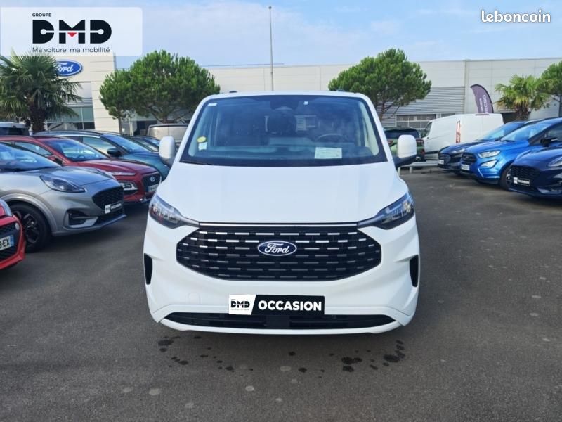 Ford Tourneo Custom 320 L2H1 2.0 EcoBlue 150ch Titanium (image 4)