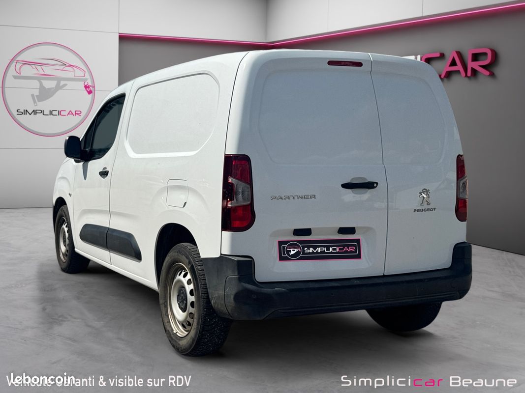 PEUGEOT PARTNER CAMIONNETTE/MONOSPACE STANDARD 1000KG 1.5 BLUE HDI 100 GRIP 100Ch Garantie 12 mois (image 5)