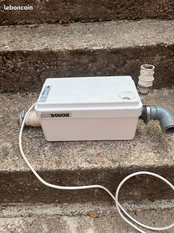 Pompe relevage douche lavabos (image 1)