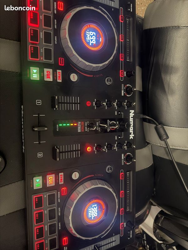 Je vends mon contrôleur Dj NUMARK MIX TRACK PLATINUM (image 11)