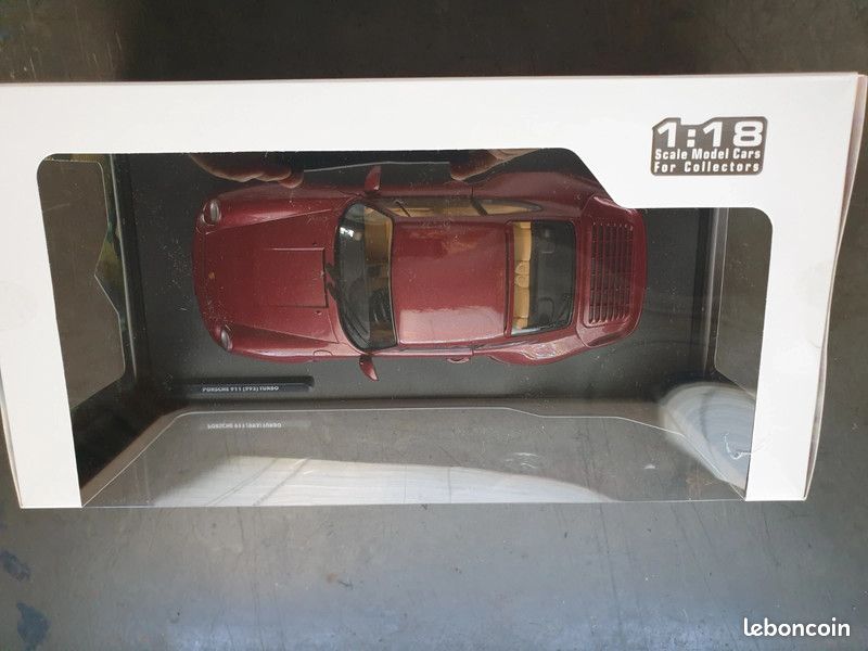 Porsche 911 GT1 1997 UT Models 1/18 – Modèle Réduit De Collection