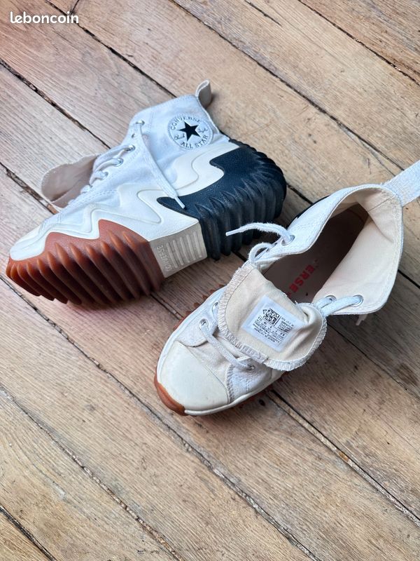 Paire de Converse blanches (image 1)