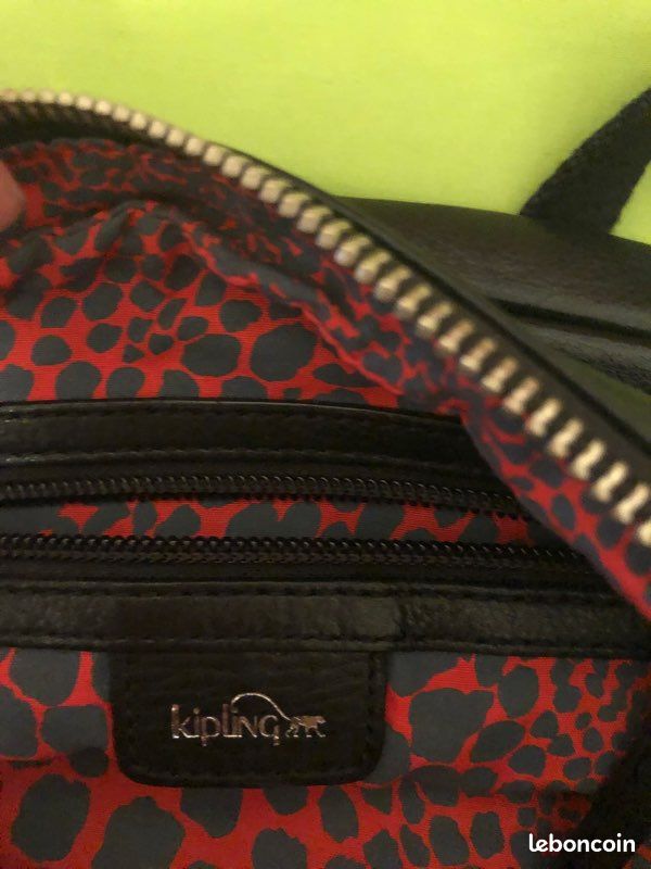 Sac à Main Kipling Rare Avec Garniture En Cuir - Occasion - Petite Taille