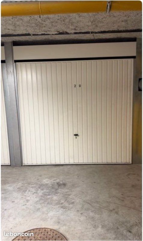Grand garage Francheville · 30 000 €