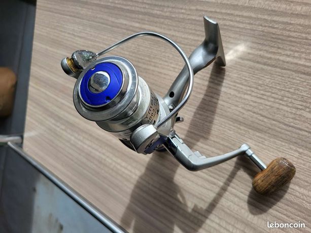 Moulinet De Pêche Vintage PFLUEGER à Bobine Quadruple (état Fonctionnel)