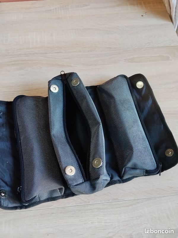 Trousse de toilette (image 3)