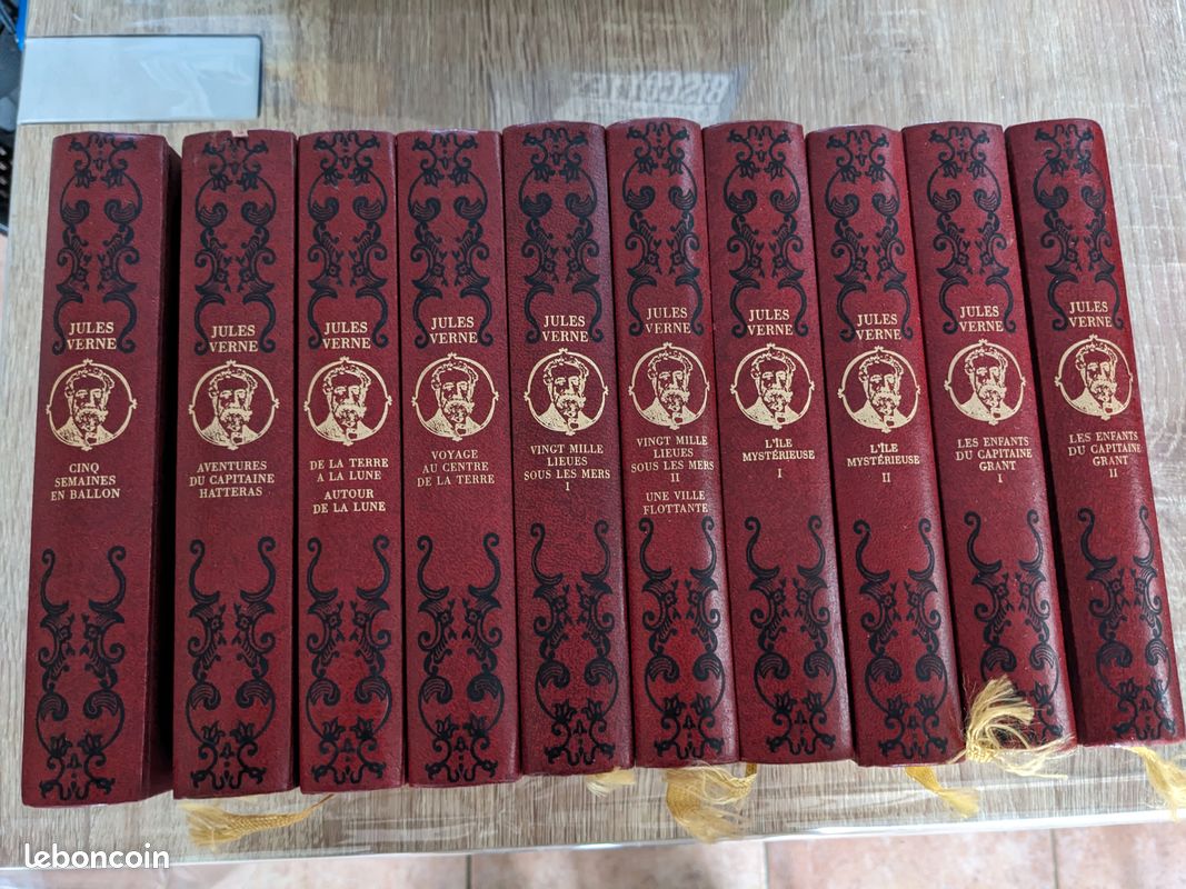 Livres Jules Verne (image 1)