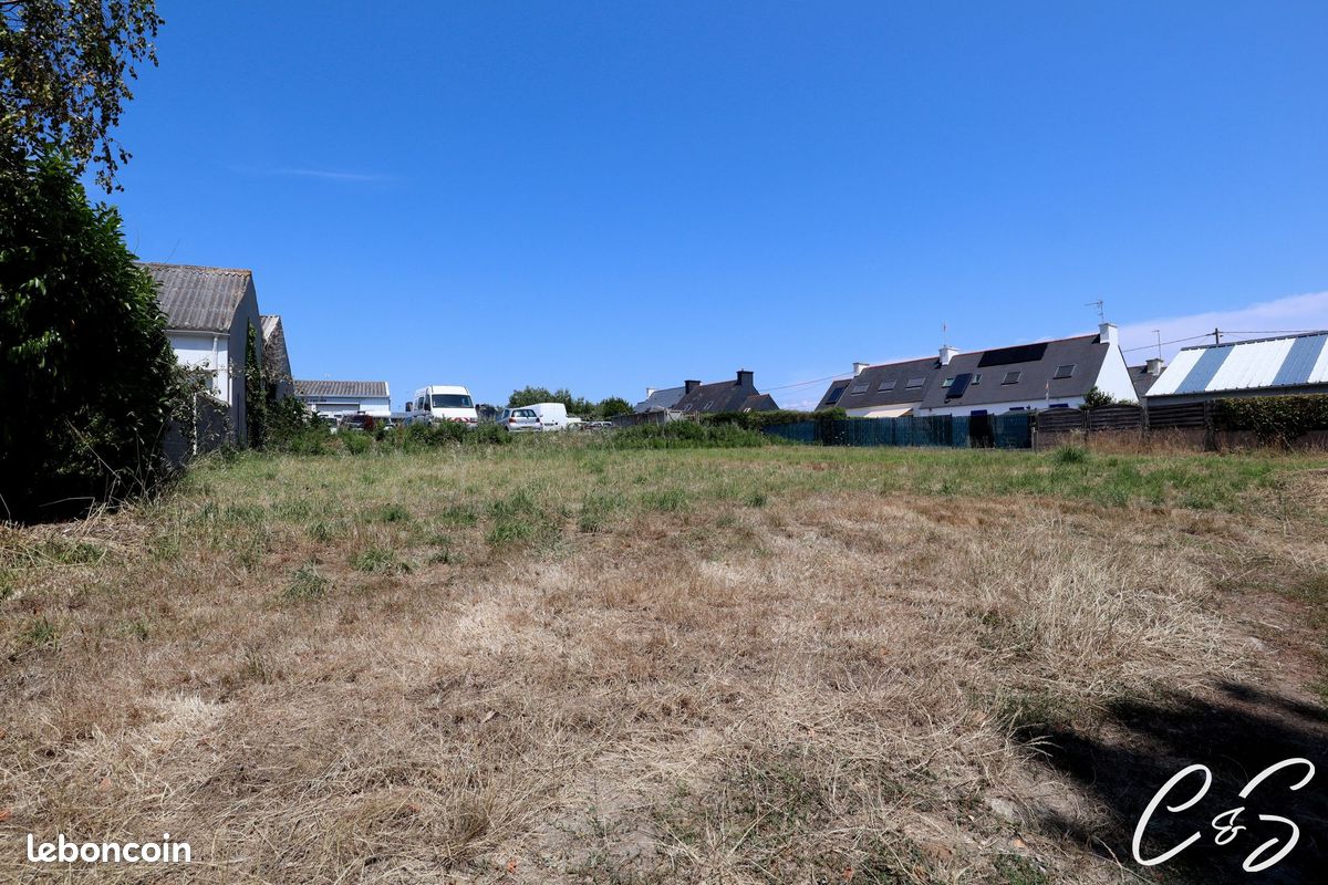 Terrain 786 m² · à Treffiagat · 786 m² · 90 950 €