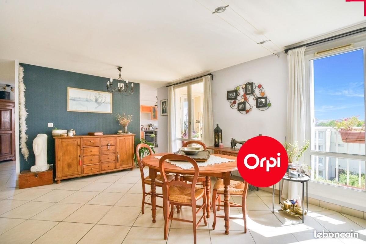 Appartement 4 pièces 91 m² · à Vénissieux · 91 m² · 218 100 €