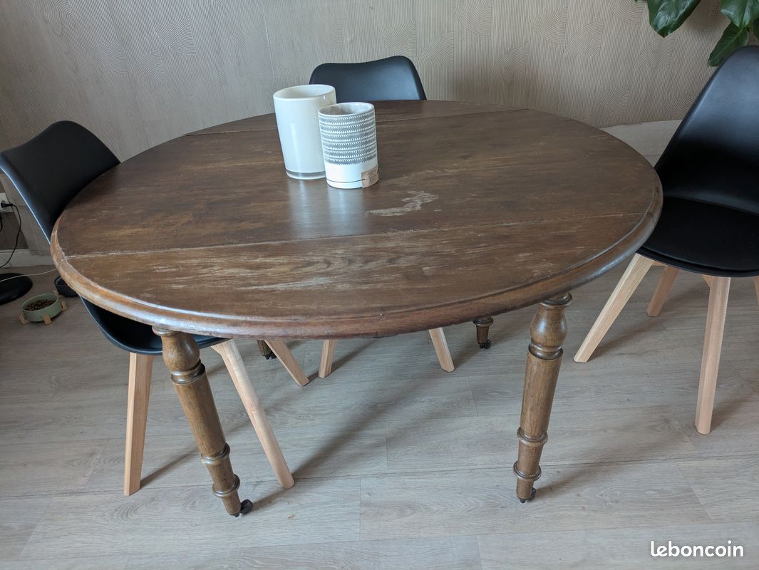 Table ronde bois (image 1)
