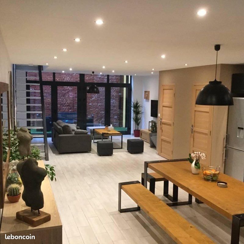 Appartement 6 pièces 160 m² · à Tourcoing · 160 m² · 1 000 €/mois