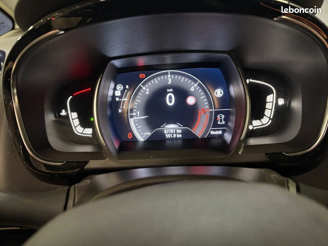 RENAULT Espace 1.6 D 160ch Intens - 2019 - 88 000 km - Toit panoramique - Première main - 7 places (image 10)