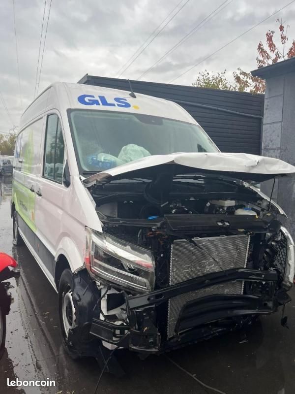 Volkswagen Crafter VAN e- 35 L3H3 136 CH ACCIDENTEE (image 2)