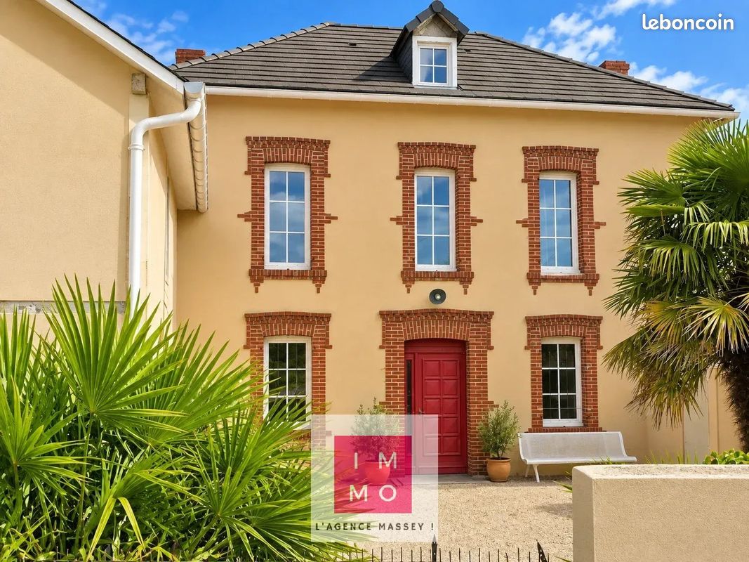 Maison 8 pièces 210 m² · à Tarbes · 210 m² · 262 000 €