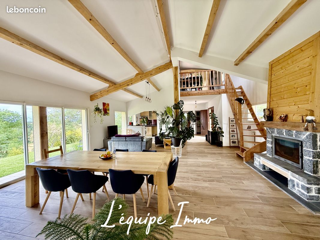 Maison 8 pièces 226 m² (image 2)