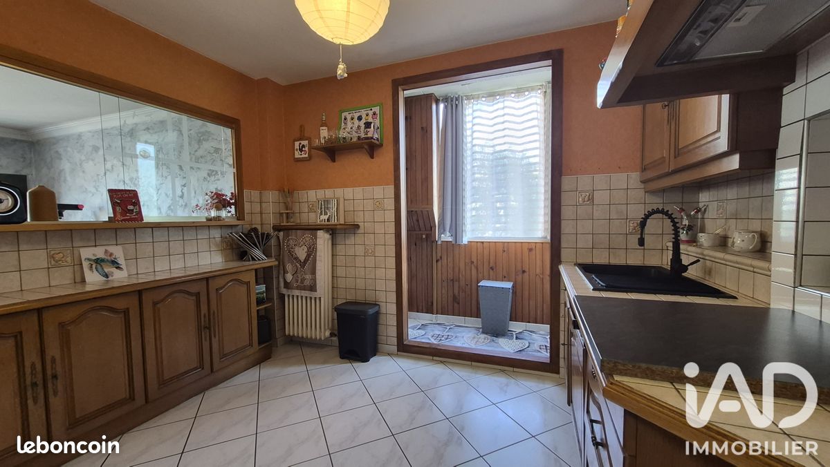 Appartement 5 pièces 81 m² · à Eybens · 81 m² · 169 000 €