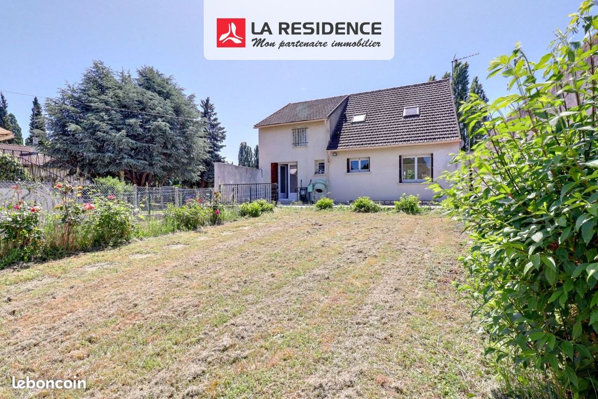 Maison 8 pièces 115 m² · à Villiers-Saint-Frédéric · 115 m² · 397 000 €