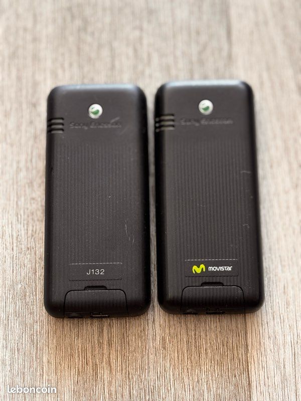 Sony Ericsson J132 téléphones / mobile phones vintage collections (image 2)