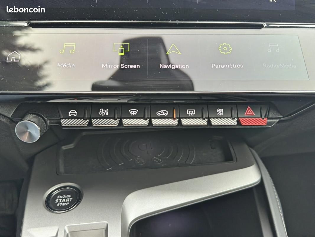 Peugeot 408 PureTech 130 ch S&S EAT8 Allure Pack (image 20)