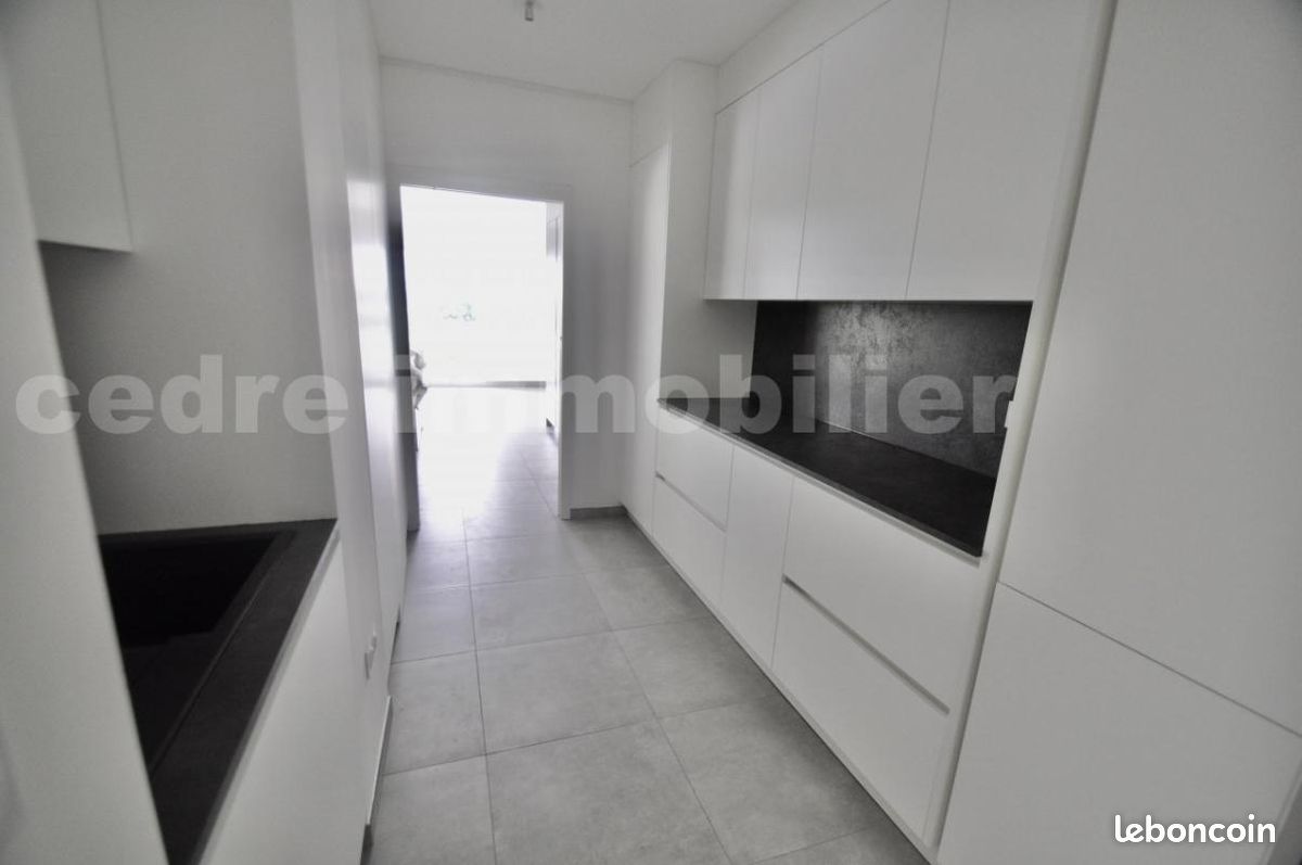 Appartement a louer saint-jean-de-la-ruelle - 4 pièce(s) - 122 m2 - Surfyn