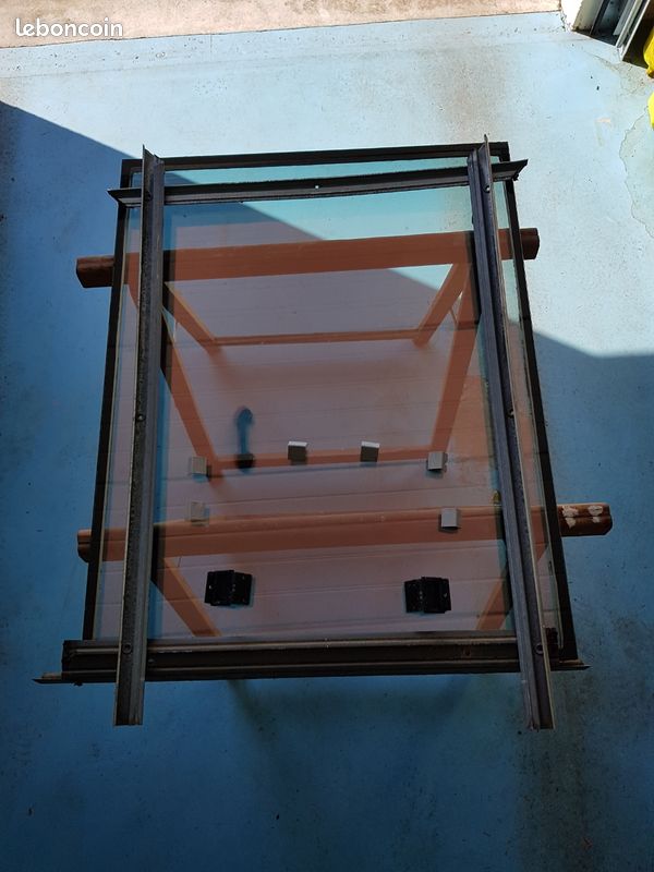 Vitre de velux (image 1)