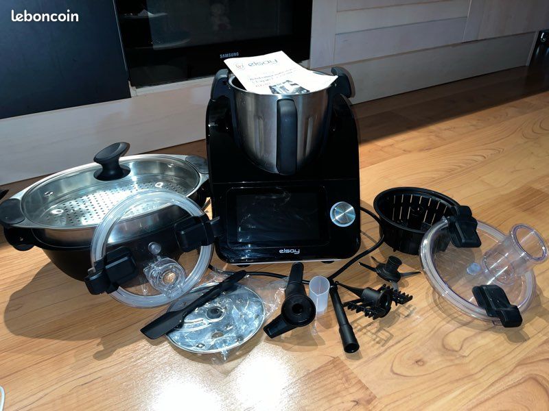 Robot multifonctions (image 1)
