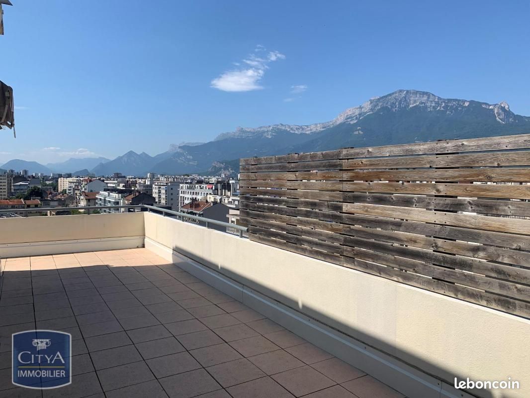 Appartement 3 pièces 59 m² · à Grenoble · 59 m² · 912 €/mois