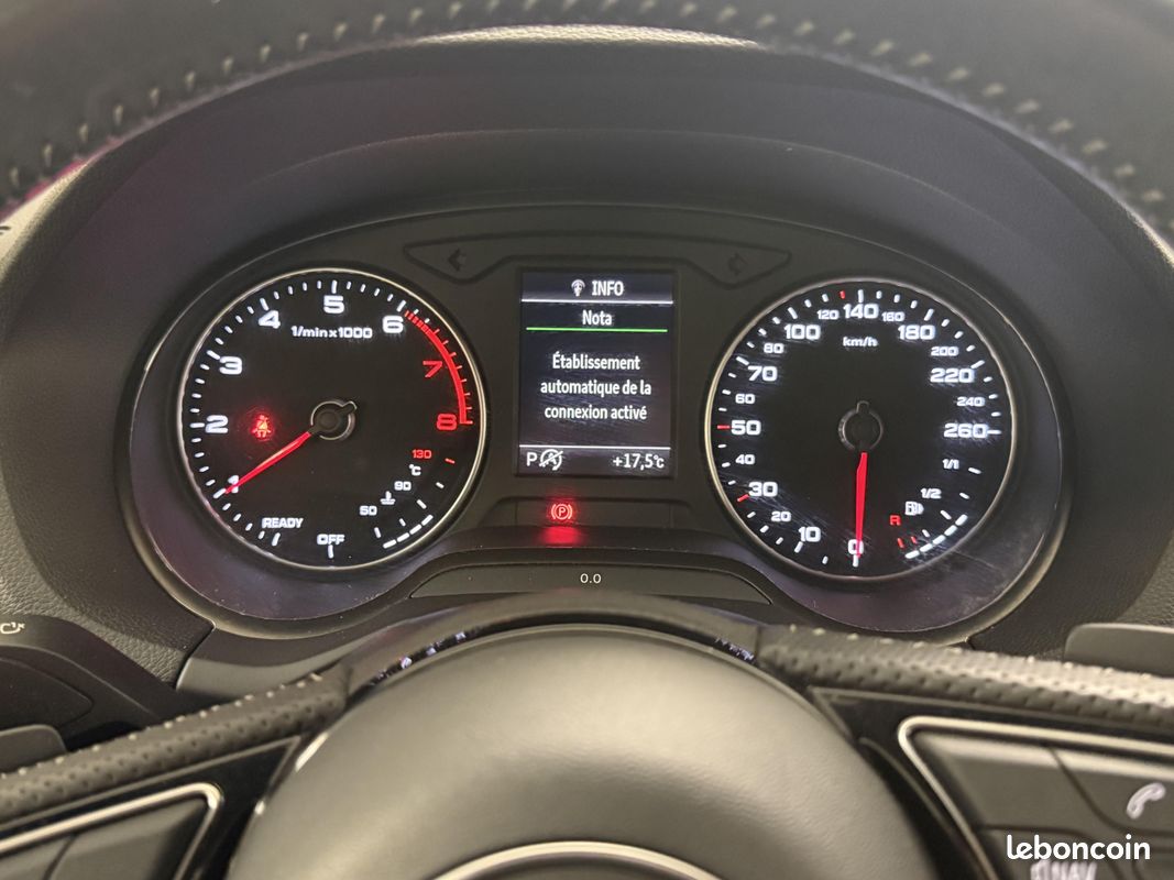 AUDI Q2 35 TFSI COD 150 S tronic 7 S Line (image 23)