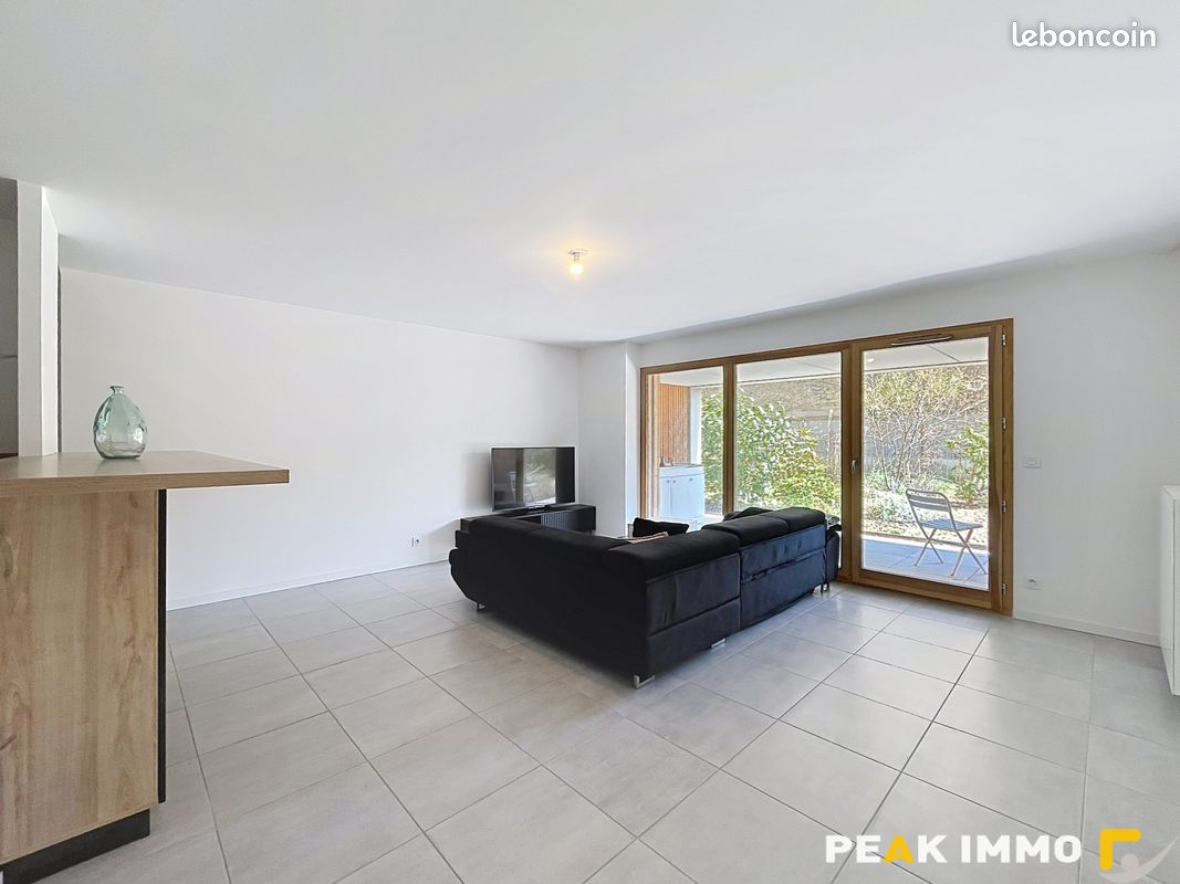 Appartement 4 pièces 89 m² · à Annemasse · 89 m² · 2 150 €