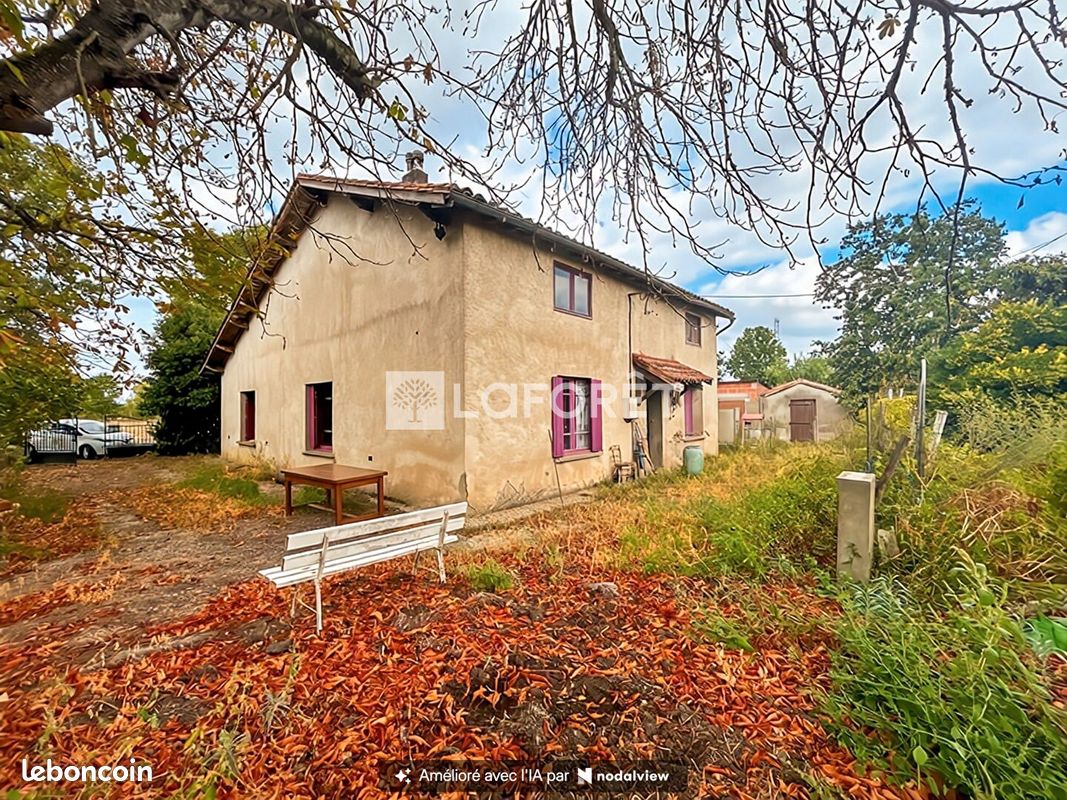 Maison 4 pièces 90 m² · à Castelsarrasin · 90 m² · 76 000 €