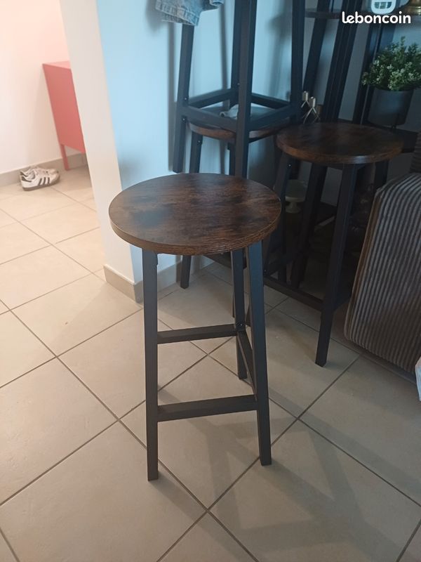 Tabourets 80 euro les 4 neufs (image 1)