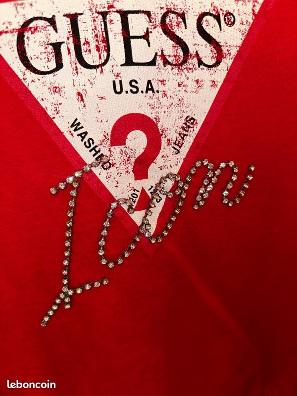 Pull rouge Guess avec strass (image 8)